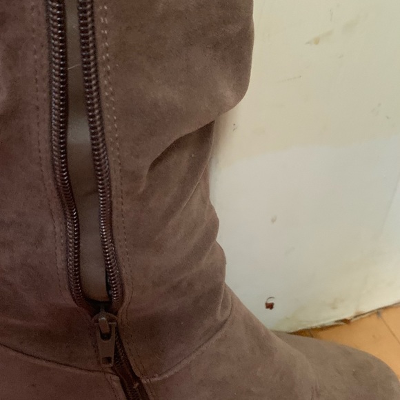 Shoe Dazzle Boots - Picture 8 of 8